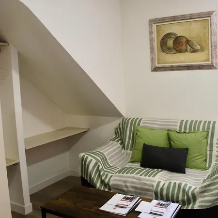 Jabega House 2 * Малага